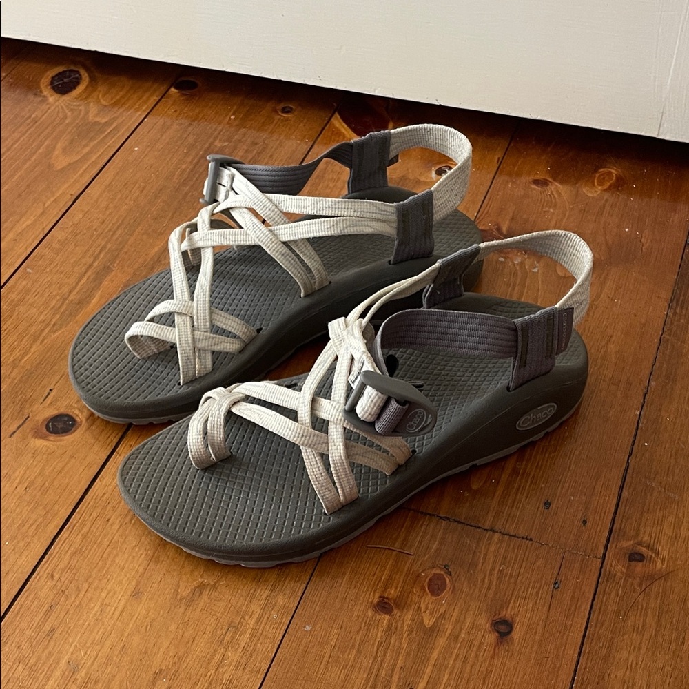Chaco Women's Sandals in Cream and Grey